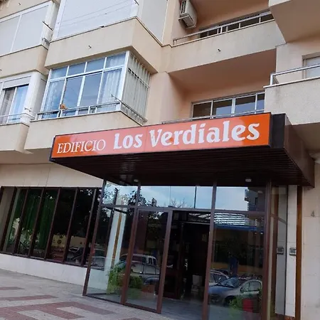 Apartamento Estudio Loft En El Centro Para 3 O 4 Personas Cama Doble Y Sofa Cama Check In A Partir De Las 15 Y 30 Min Pm Y Check Out Hasta Las 11 Y 30 Pm Con Wifi Normalmente No Se Puede Adelantar El Check In Torremolinos