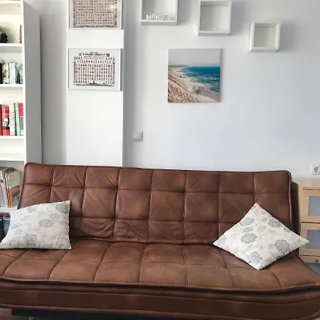 Apartamento Estudio Loft En El Centro Para 3 O 4 Personas Cama Doble Y Sofa Cama Check In A Partir De Las 15 Y 30 Min Pm Y Check Out Hasta Las 11 Y 30 Pm Con Wifi Normalmente No Se Puede Adelantar El Check In * Torremolinos
