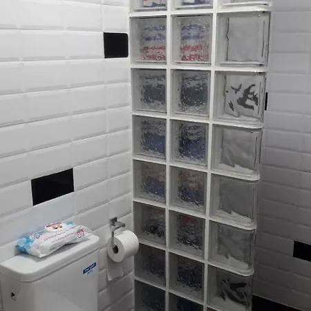 Apartamento Estudio Loft En El Centro Para 3 O 4 Personas Cama Doble Y Sofa Cama Check In A Partir De Las 15 Y 30 Min Pm Y Check Out Hasta Las 11 Y 30 Pm Con Wifi Normalmente No Se Puede Adelantar El Check In Apartment *